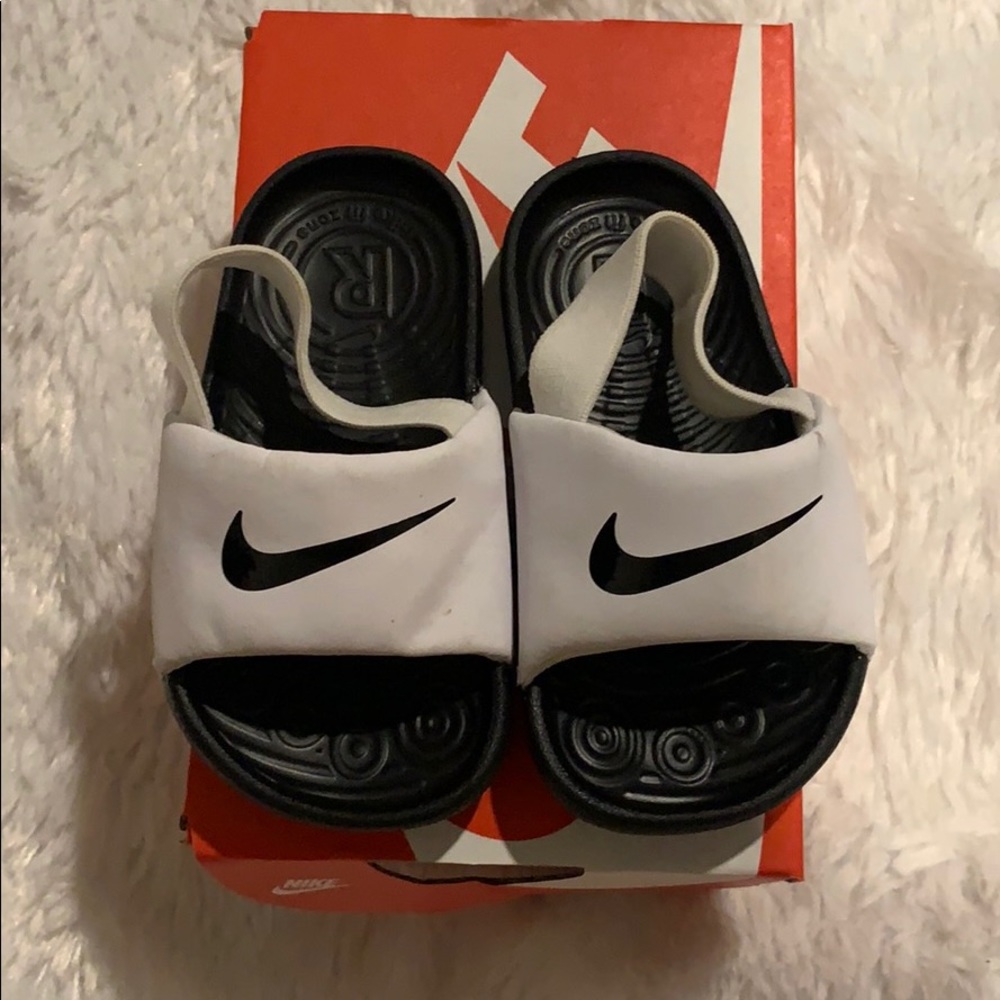 Nike slides
